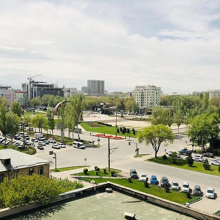 Seven Hotel Bishkek Esterno foto