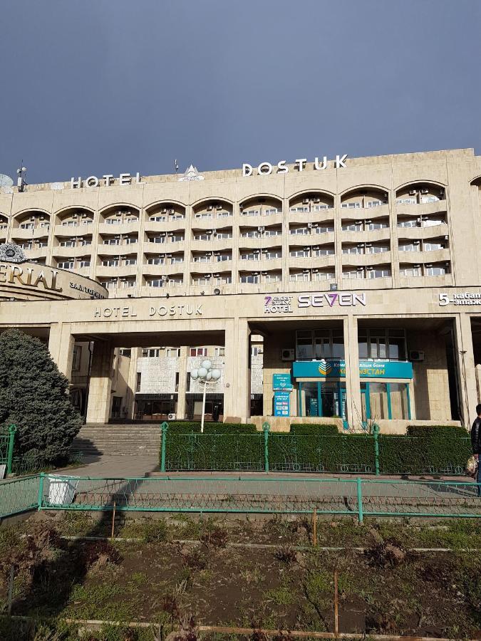 Seven Hotel Bishkek Esterno foto