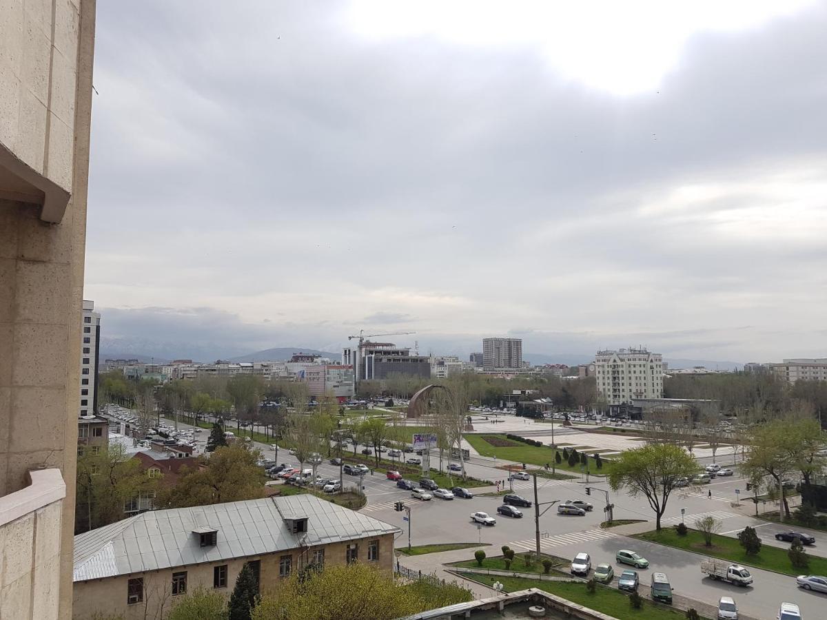 Seven Hotel Bishkek Esterno foto